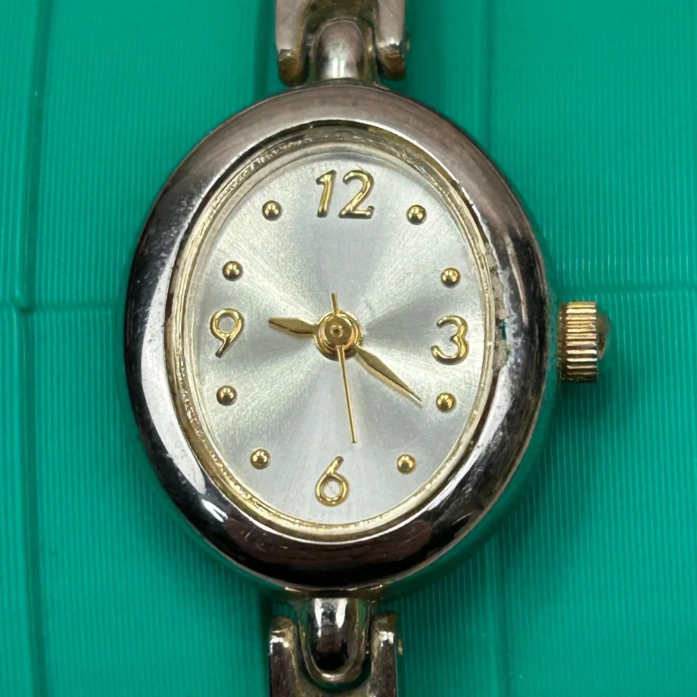 Womens Petite Oval Face Stainless Steel‎ Caseback Japan Movt Quartz Watch